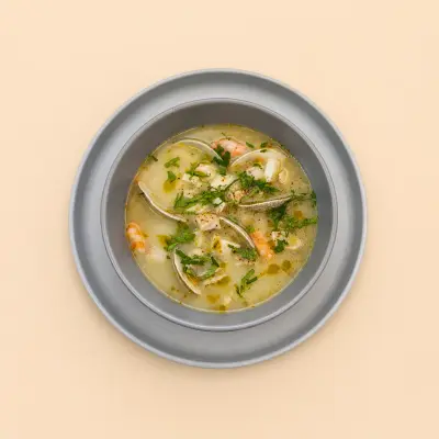 Crema de loco, almeja y camarón