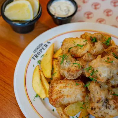 FISH & CHIPS