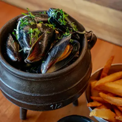 MOULES FRITES